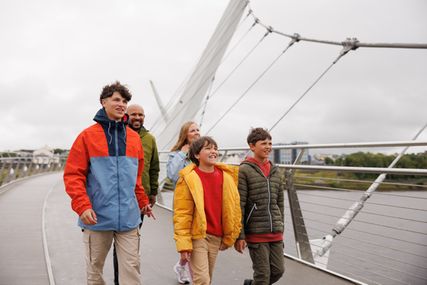 Freinds and family travel